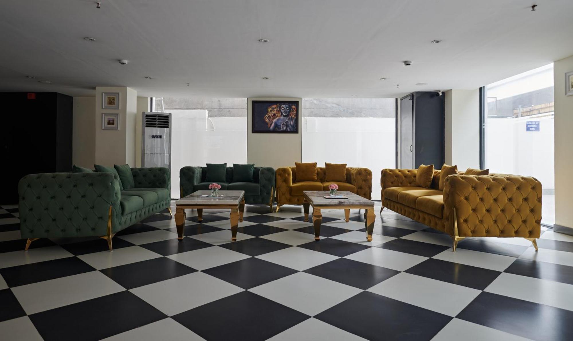 Deventure Sarovar Portico Patel Nagar Nova Deli Exterior foto