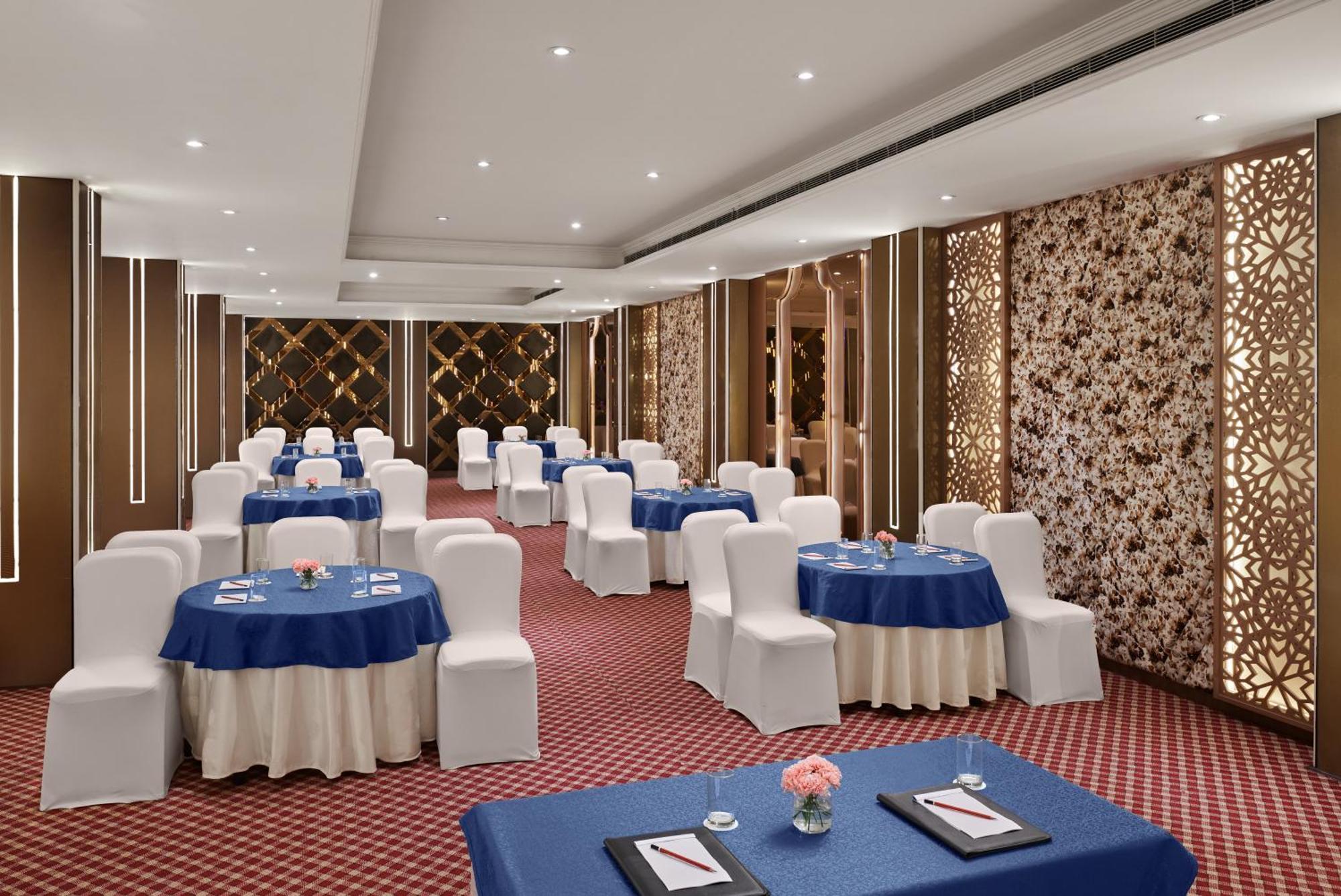 Deventure Sarovar Portico Patel Nagar Nova Deli Exterior foto